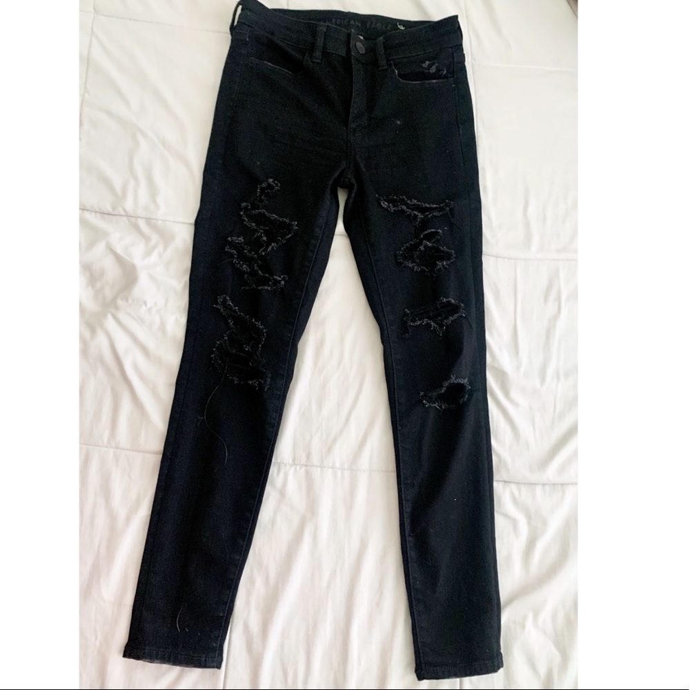 Black Distressed High Rise AE jeans